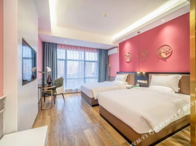 Arc de Triomphe Hotel