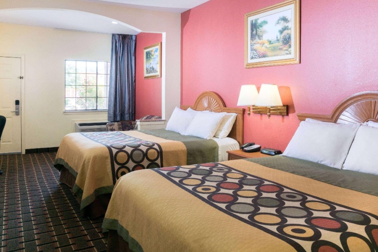 Standard Quadruple room