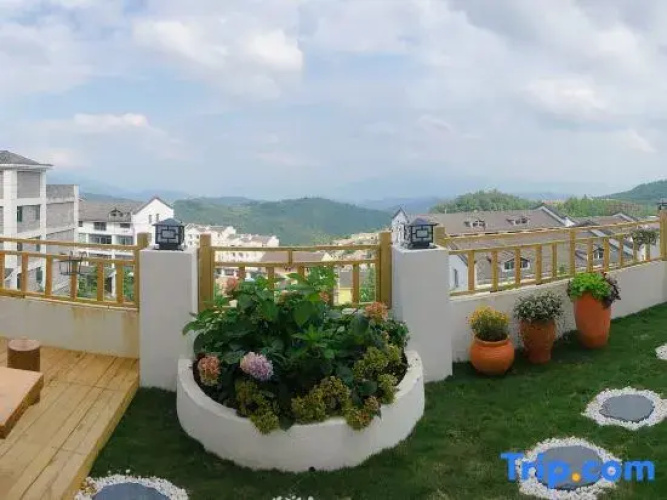Xianmao Yard Guesthouse