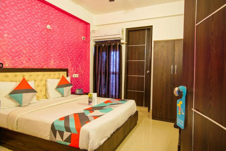 FabHotel TP Suites