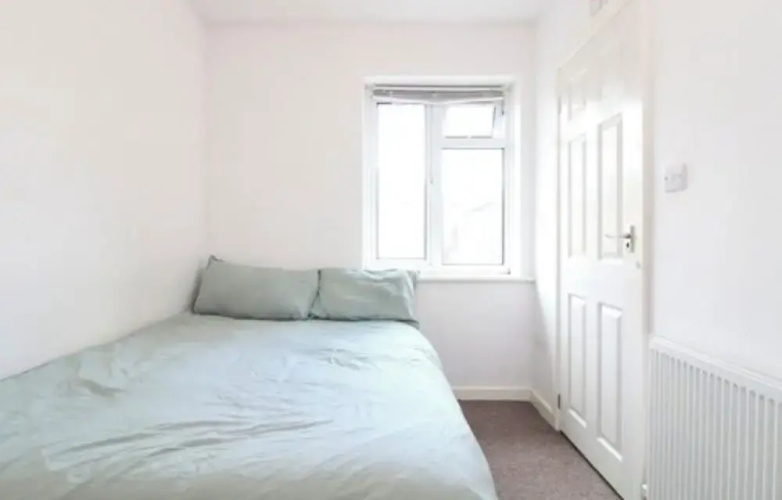 Coventry Road Studio Flat