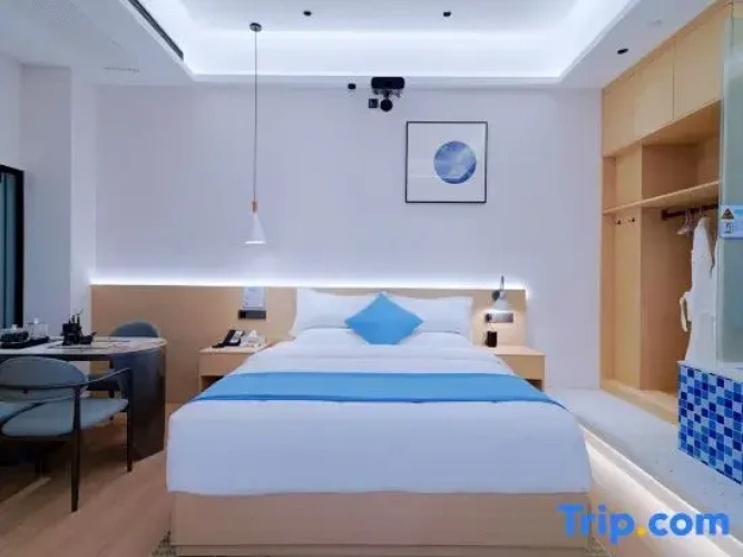 Premier room