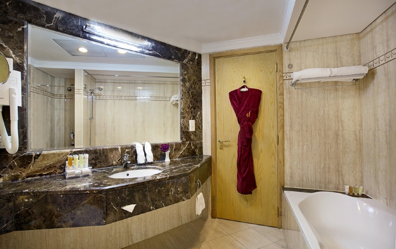 City Seasons Hotel Dubai photo 13