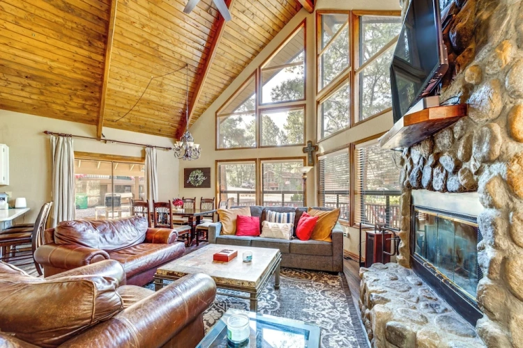 3 Bedrooms Cottage