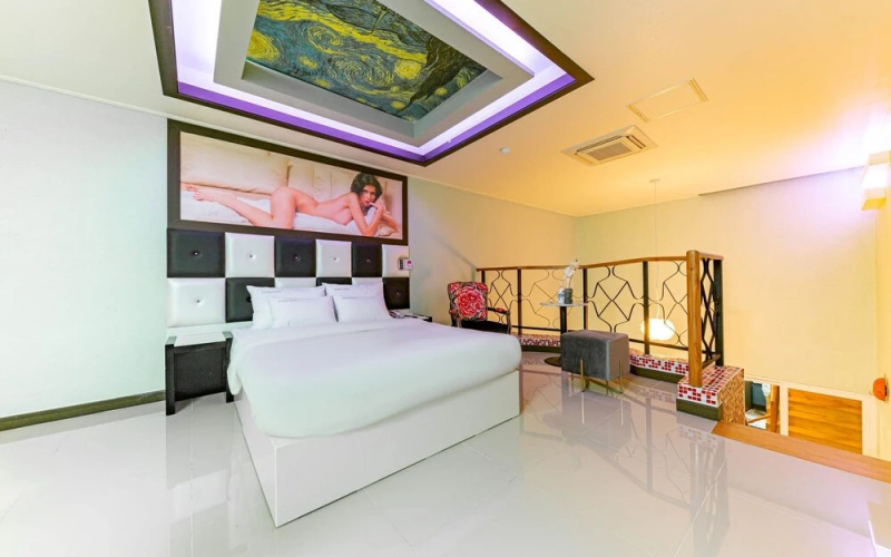 Iksan Luxury Hotel