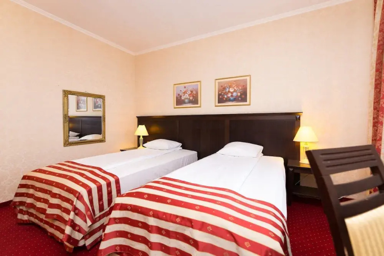 Gertrude Hotel