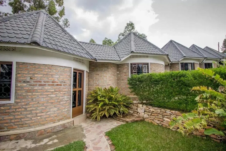 Double Cottage