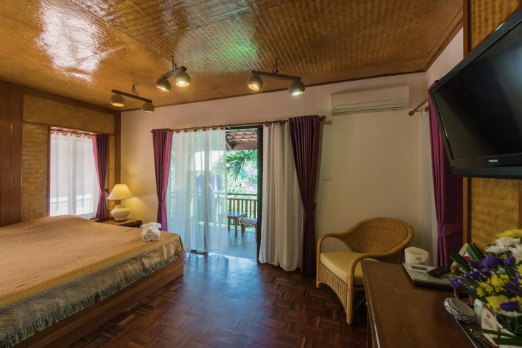 Coral Hotel