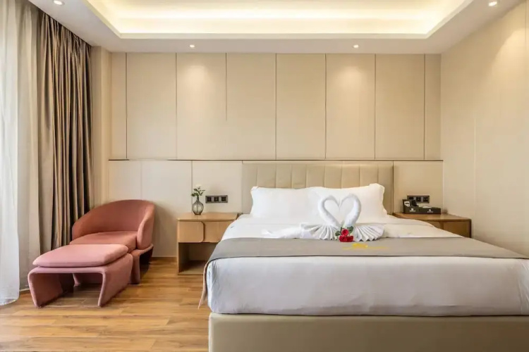 Bole Jing Pin Hotel