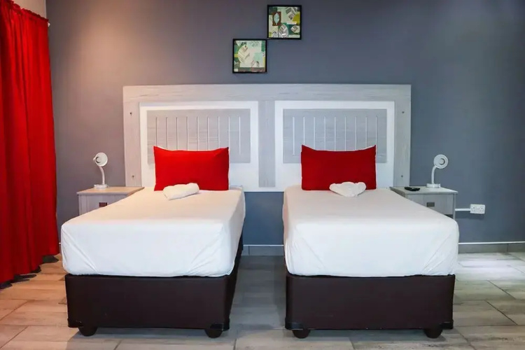 Amariah Guesthouse Flowertown
