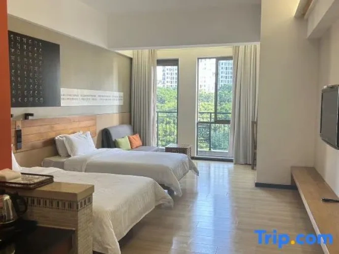 Business Twin room with lake view