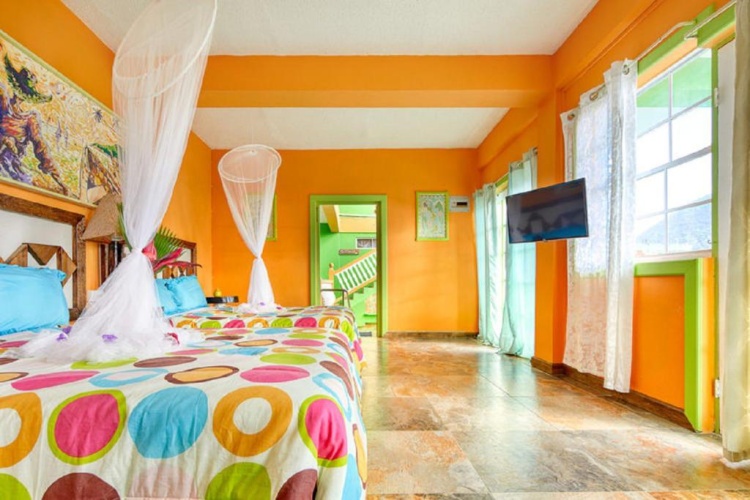 Standard Twin room with sea view