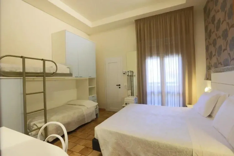Standard Quadruple room with balcony