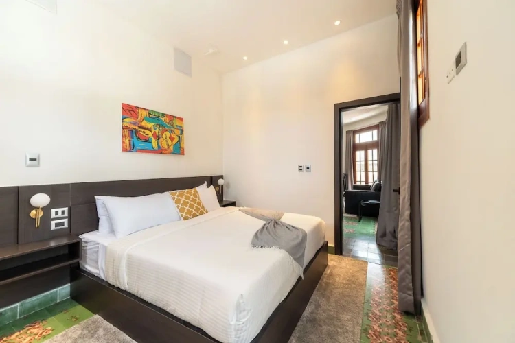 Deluxe Suite