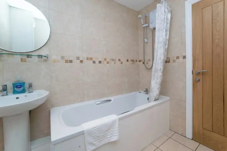 2 Bedroom Luxury Apartment