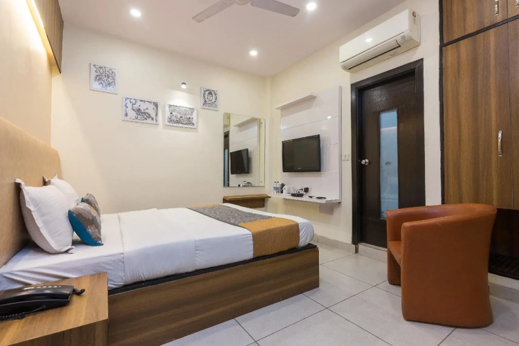 Economy room