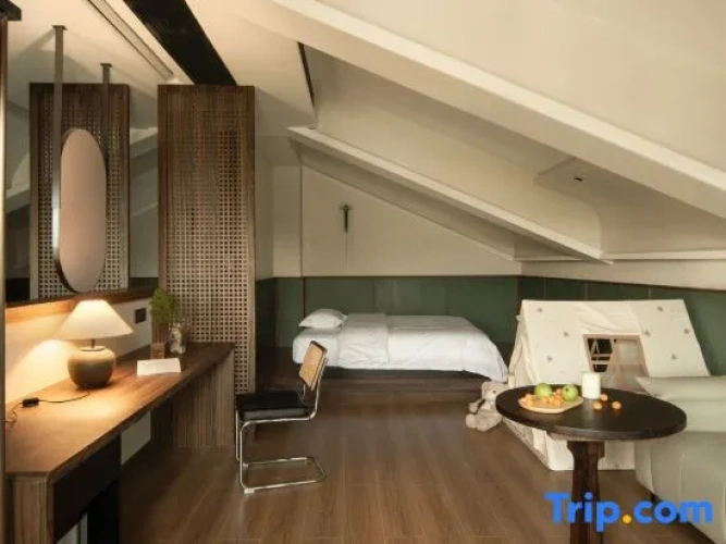 2 Bedrooms Suite