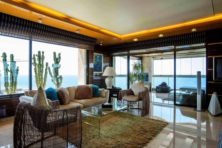 Lahoya Suites
