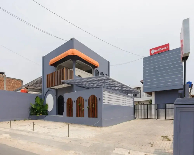 Reddoorz Plus Syariah Near Mall Boemi Kedaton Lampung - Kedaton