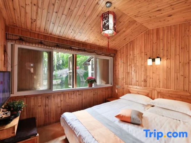 Standard Double room with river view
