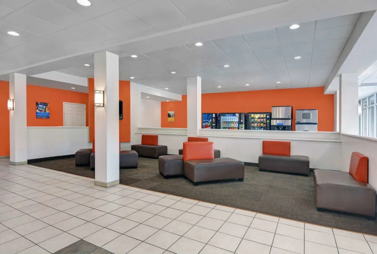 Motel 6 Cutler Bay, FL