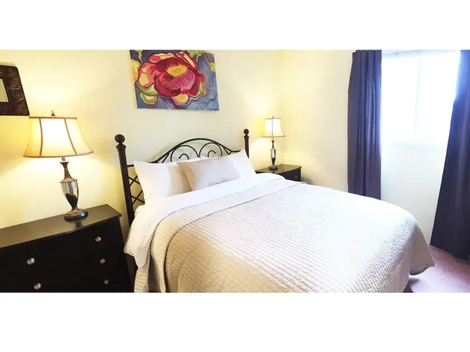 Little Paris Bed and Breakfast