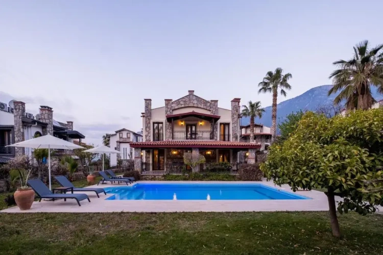 Deluxe Villa