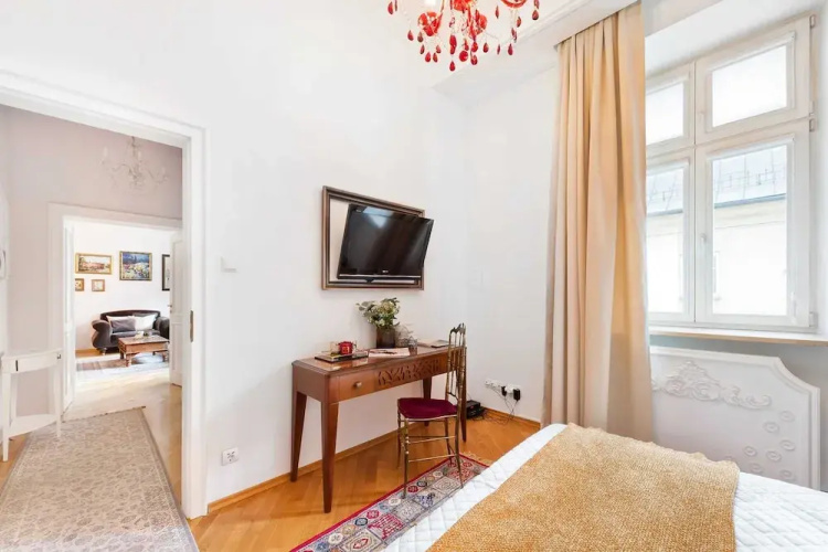 Cracovian Suite by Loft Affair