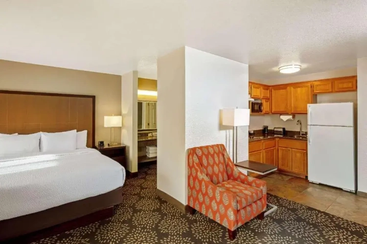 Deluxe Double Suite