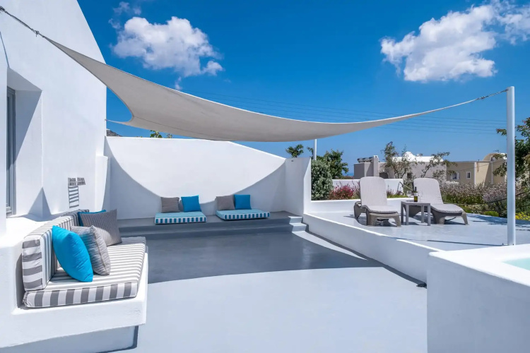 Majestic Sky Suites
