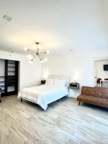 Standard Suite