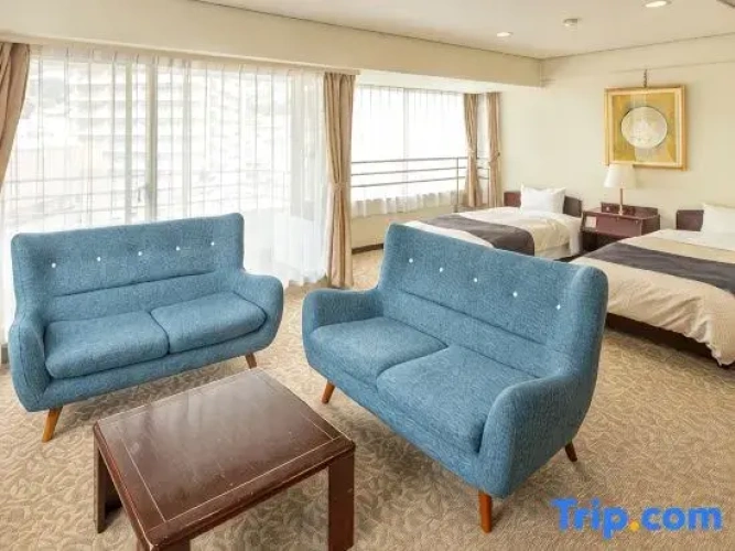 Standard Twin room with city view