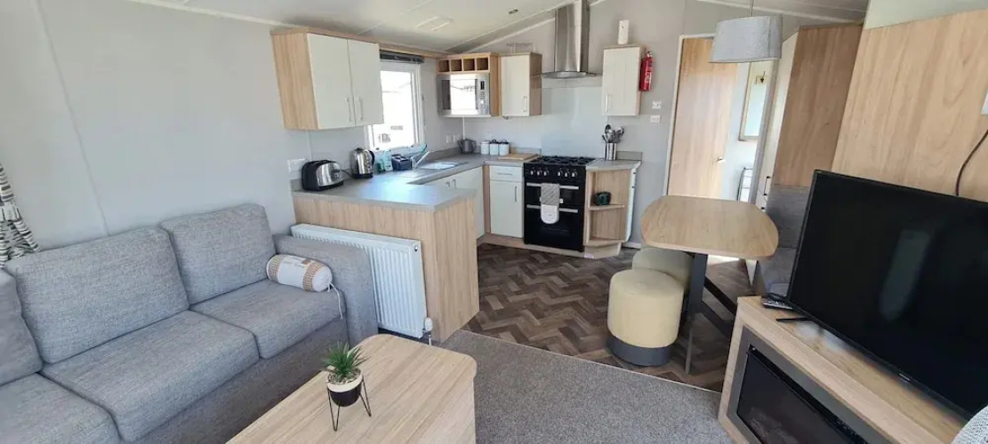 Mikey 3 bed Balcony Rhyl