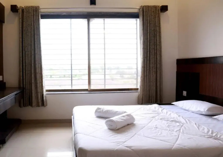 Hotel Sai Ramanand