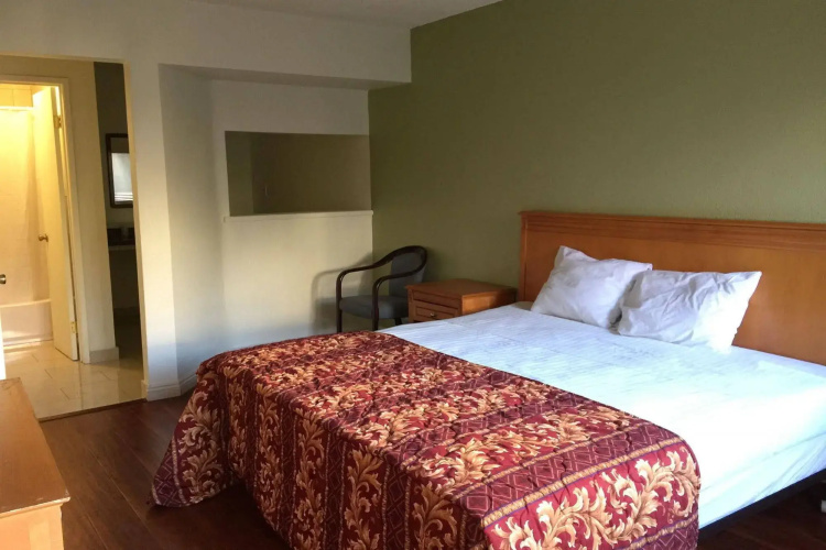 M Motel