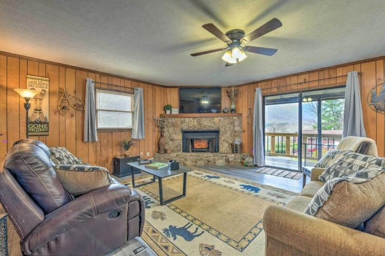 2 Bedrooms Cottage