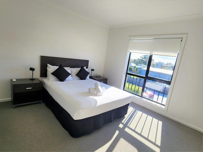 Oceanic Apartments