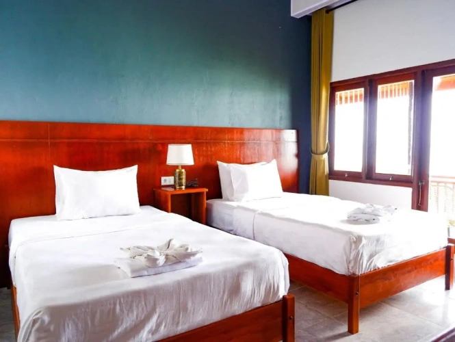 Deluxe Suite