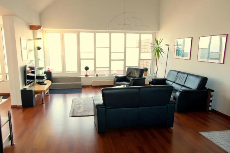 Apartment 37