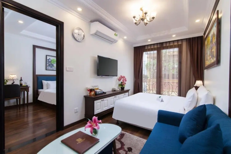 Grand Suite with balcony