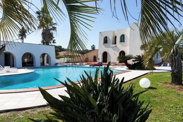 Villa Golia Pool Jacuzzi and Sauna