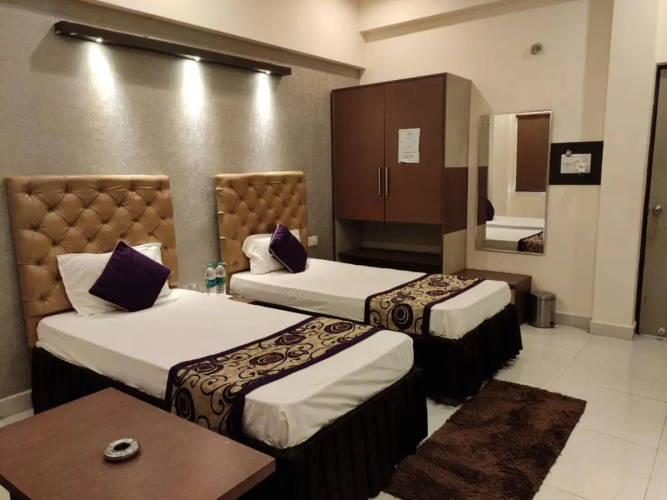 Hotel Maple Delite