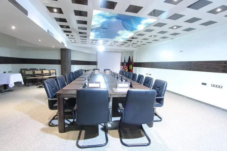 DWO Mira Palace