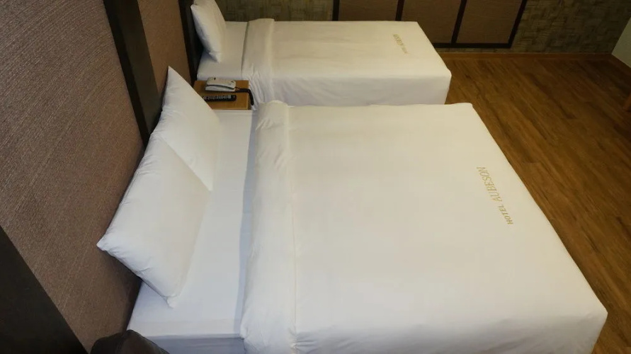 Aubeson Hotel