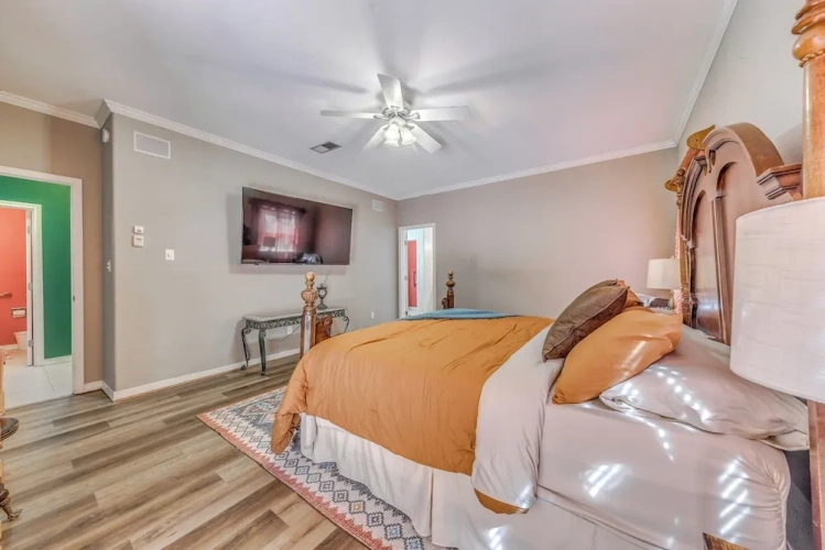Guest rooms