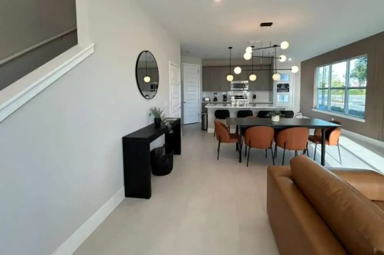 Modern 3Bd End Unit With Garage Water View 7904
