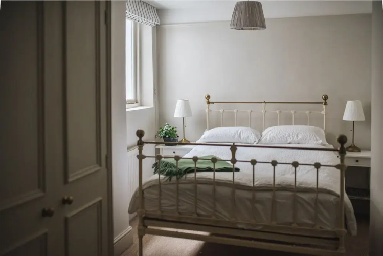 Glorious 2 Bedroom Apartment