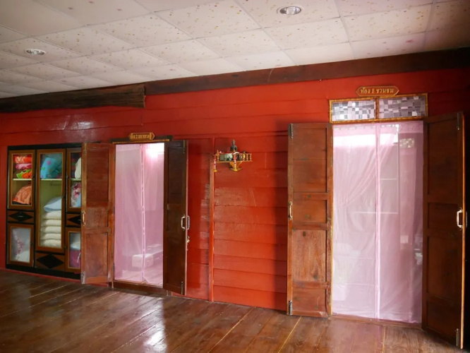 World Homestay