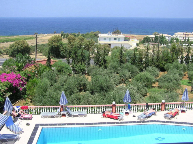 Knossos Apartments