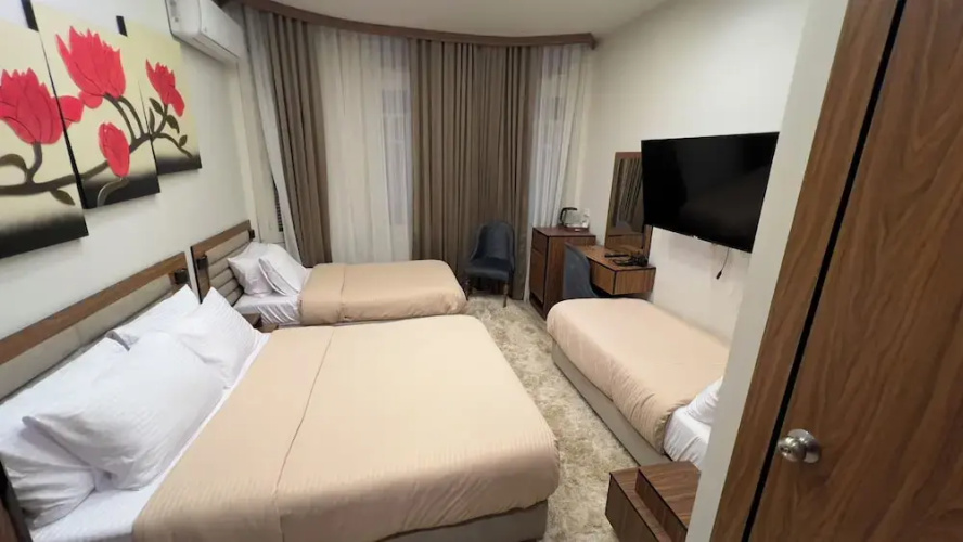 Italia house hotel